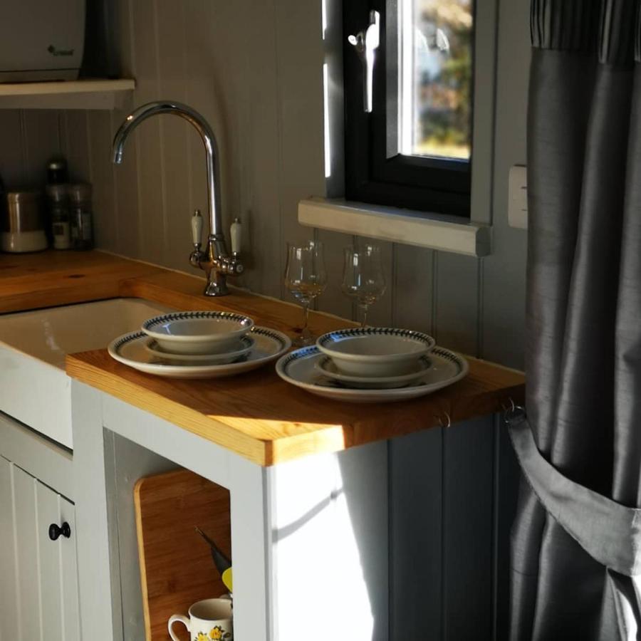 Pen-Rhos Luxury Glamping "Cuckoo'S Nest" Villa Llandrindod Wells Exterior photo